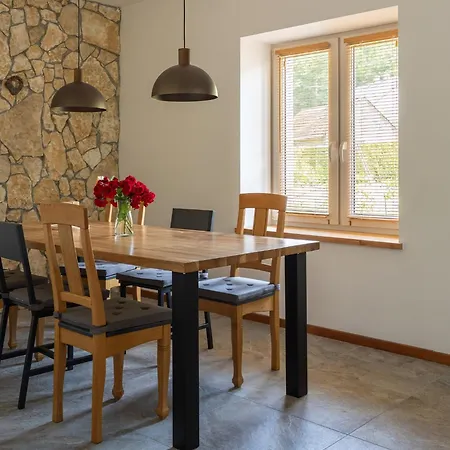 Feriehus Dom Nad Potokiem Korzkiew